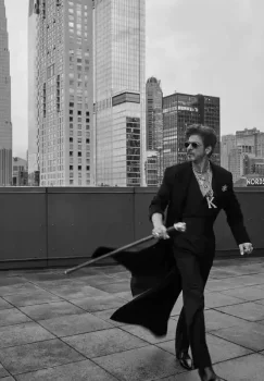 Shohrux Xon Met Gala tadbiridagi birinchi ishtirokida barchani hayratda qoldirdi