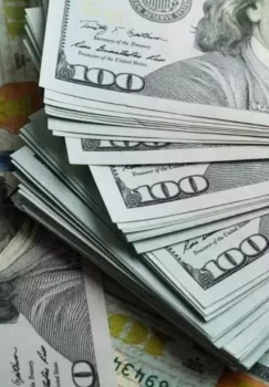 ЦБ Узбекистана опубликовал курс валют на 23 июня