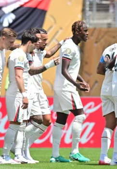 Chelsi va Benfika o‘rtasidagi jahon chempionati o‘yini boshlanadi