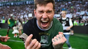 Smolov karyerasini davom ettirishini istaydi