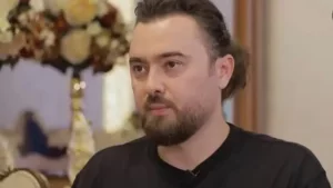 Певец Фарход Сулейманов: “Десять лет вместе ела соль, а теперь подал на нас в суд”