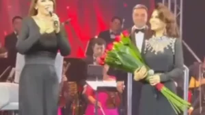Konsertning yoqimli syurprizi: Ozoda Nursaidova va Shahnoza Otaboyevaning samimiy uchrashuvi (video)