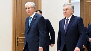 Президенты ознакомились с деятельностью нового центра интеллектуального управления в Бухаре