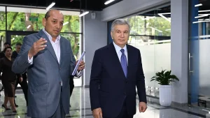 Shavkat Mirziyoyev Inspects the New Pavilion Shopping Complex in Tashkent