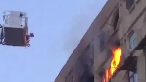 Toshkentda ko‘p qavatli uyda yong‘in sodir bo‘ldi: jabrlanganlar yo‘q, holat sabablari o‘rganilmoqda