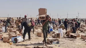 In the hospital, hundreds of wounded people are arriving every day