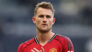 «Manchester Yunayted» himoyachisi Matteys de Ligt mashg'ulotlarga qaytdi