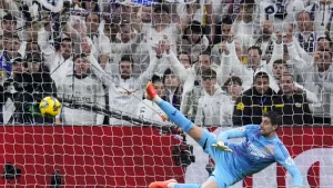 Tibo Kurtua: "I noticed Alvares's mistake and told the referee"