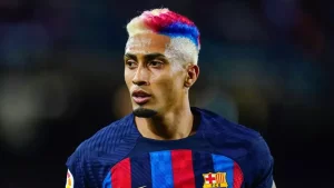 "Barcelona" is trying to extend the contract with its captain Rafinha