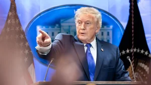 Tramp Isroilning Eron gaz koniga zarbasidan xabardor emasligini aytdi