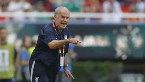 Marselo Biyelsa Urugvay milliy terma jamoasi bosh murabbiyligidan ketdi