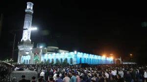 Заключительная хутба месяца Рамадан проходит в рамках церемоний чтения Корана.