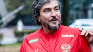 Roman Oreshchuk Pisarovning murabbiylik salohiyatiga shubha bilan qaraydi
