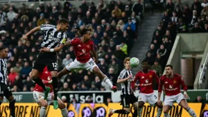 "Nyukasl" 10 kishi bilan "Manchester Yunayted"ni yengdi