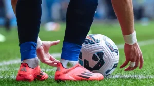 Futbol qoidalariga vaqt cho‘zishga qarshi o‘zgarishlar kiritiladi