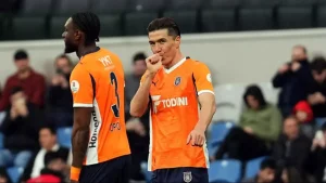 Eldor Shomurodov scored a brace to bring victory to his team