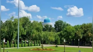 Unstable weather and sharp temperature changes are expected in April.