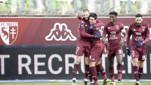 "Metts" Defeats Increasing, Approaching Underdog Status