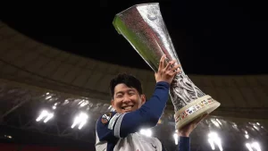 The South Korean star is on the verge of saying goodbye to the "spurs"