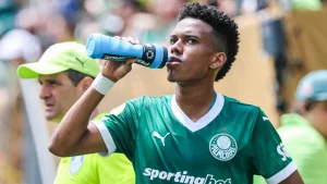 Palmeiras murabbiyi Estevaoni himoya qildi