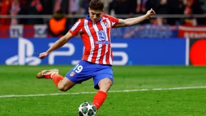 "Atletico Madrid" took the lead over "Barcelona" in the first half