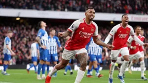 "Arsenal" defeated "PSV" with a score of 7:1
