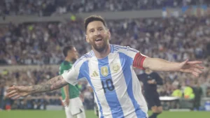 Messi assembled the World Cup model using Lego