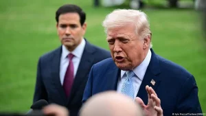 Трамп: военные действия против Ирана перешли в решающую фазу