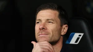 Xabi Alonso «Chelsi» bilan to'rt yillik shartnoma imzoladi