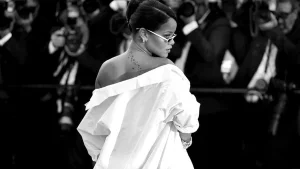 Riannaning Los Anjelesdagi hashamatli uyi oqqa tutildi