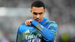 Trent Alexander-Arnold apologized for arriving late to training