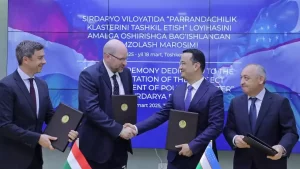 Vengriya Sirdaryoda 8 ta parrandachilik fabrikasini quradi