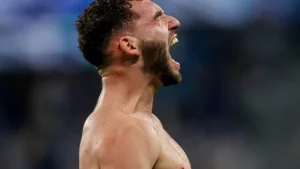 Nair Tiknizyan "Crvena Zvezda" jamoasiga kuch qo‘shdi
