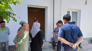 Kelin farzandi bilan uyga kiritildi