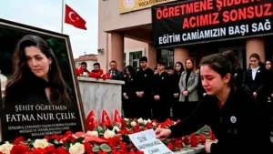 В Стамбуле ученик зарезал учителя биологии