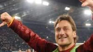 Totti Mourinyo bilan ishlay olmagani uchun afsusda