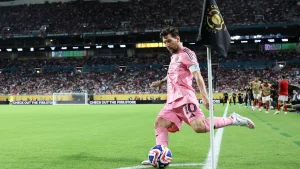 Brad Pittdan Messi haqida iliq fikrlar berdi