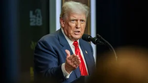 Трамп сделал заявление о тарифах на проход через Ормузский пролив