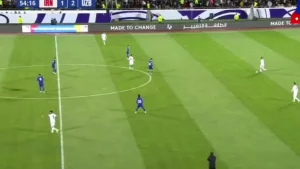 How many points did Abbosbek Fayzullayev score in the match between Iran and Uzbekistan?
