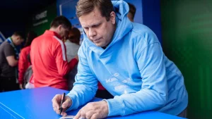 Radimov Kjerzakov va Erohin shartnomalarini baholadi