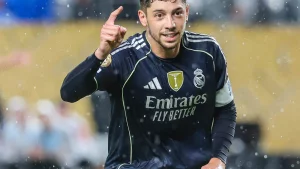 Valverde «Real»da qolishni qat'iy istaydi