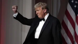 Economist jurnali Erondagi keskinlik Trampni zaiflashtirishi mumkinligini aytdi