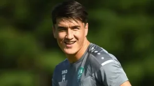 Eldor Shomurodov has been included in the Serie A Team of the Week