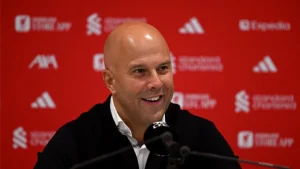 Arne Slot Liverpul jamoasidagi birdamlik va ishonch haqida gapirdi