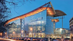 «Mersedes-Benz» Berlindagi barcha dilerlik markazlarini sotishga qaror qildi