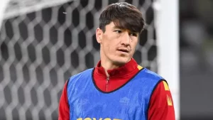 Why did the former striker of "Roma" oppose Shomurodov playing in the starting lineup?