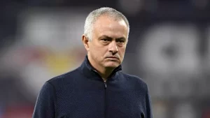 Mourinью Jедon Санчо билан Фенербахчега ўтишни муҳокама қилди