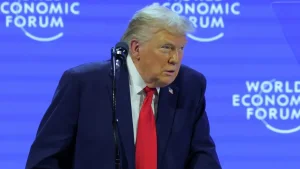 Tramp Grenlandiya masalasi sabab savdo bojini bekor qildi