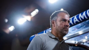 Flik Barselona futbolchilaridan hali to'liq qoniqmaganini tan oldi