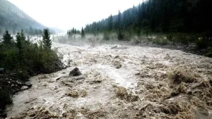 Gidromet service warned of heavy rain and flood risks